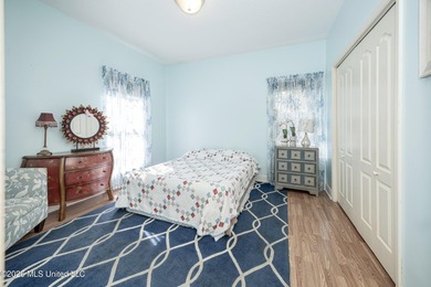 Looking for space, flexibility, and a neighborhood you'll love - photo 49