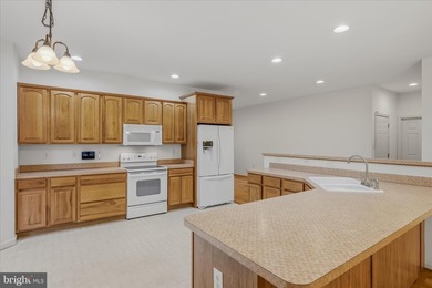 Charming Villa in Locust Hill Golf Community - Charles Town, WV - photo 7