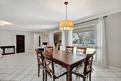 A large lot, waterfront, great living space, and Cooper City - photo 11