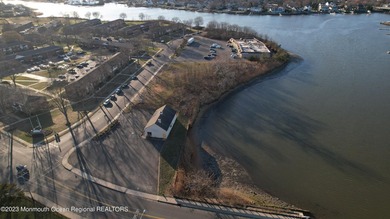 Attention builders and investors: Riverfront property is very - photo 17