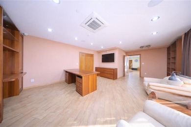 Luxury AND elegance Two-Family Home with Elevator, Rooftop, and - photo 19
