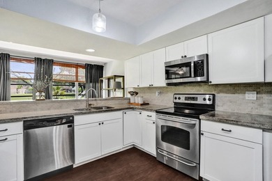 A large lot, waterfront, great living space, and Cooper City - photo 20