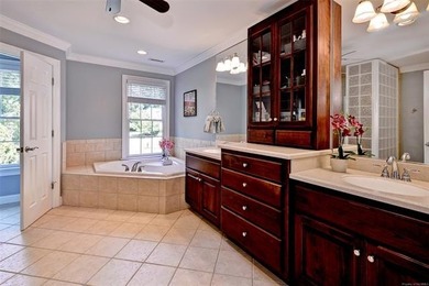 Beautifully situated at the end of a cul-de-sac in the desirable - photo 24