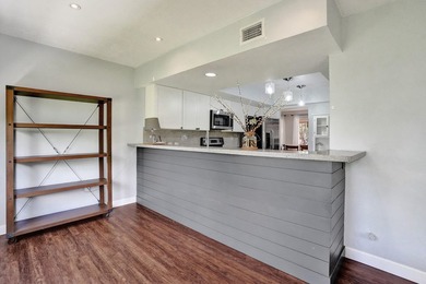 A large lot, waterfront, great living space, and Cooper City - photo 31