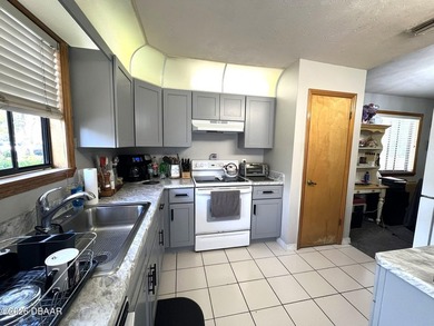 Beautiful single story townhome in Port Orange. Updated kitchen - photo 3