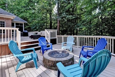 Beautifully situated at the end of a cul-de-sac in the desirable - photo 36