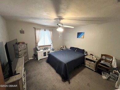 Beautiful single story townhome in Port Orange. Updated kitchen - photo 8