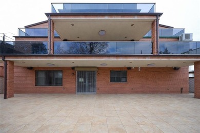 Luxury AND elegance Two-Family Home with Elevator, Rooftop, and - photo 42