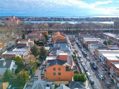 Luxury AND elegance Two-Family Home with Elevator, Rooftop, and - photo 46