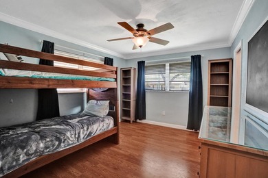 A large lot, waterfront, great living space, and Cooper City - photo 46
