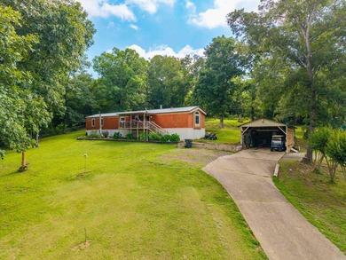 A peaceful country retreat nestled on approximately 1.9 acres - photo 2