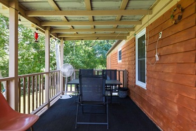 A peaceful country retreat nestled on approximately 1.9 acres - photo 4