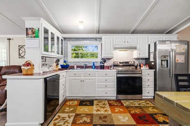 A peaceful country retreat nestled on approximately 1.9 acres - photo 8