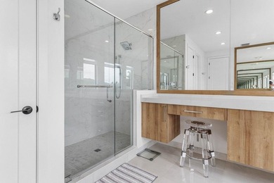 Rarely available and highly sought-after Laguna model in Lotus - photo 16