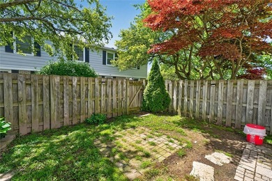 Stop searching-you may have just found the one. This move-in - photo 34