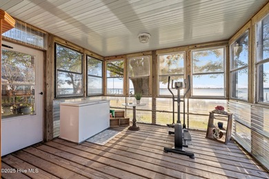 Welcome to an exceptional Neuse River retreat, just across the - photo 34