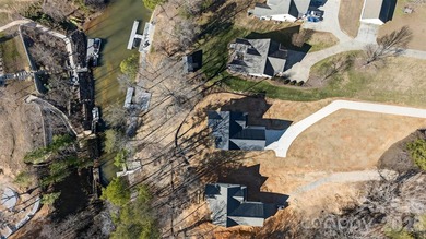 Stunning new construction waterfront home on Lake Norman - photo 39