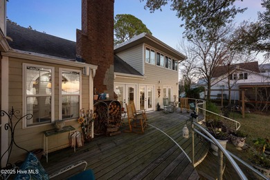 Welcome to an exceptional Neuse River retreat, just across the - photo 41