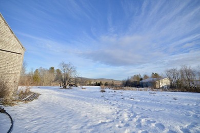 Antique 1829 farmhouse set on 8.34 scenic acres with water - photo 41