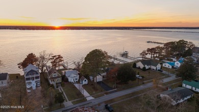 Welcome to an exceptional Neuse River retreat, just across the - photo 48
