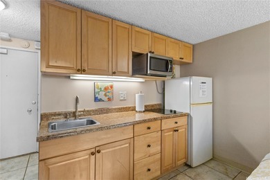 Good Value !!Kuhio Village Tower 1 presents a great investment - photo 4