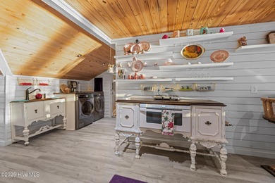 Welcome to an exceptional Neuse River retreat, just across the - photo 58