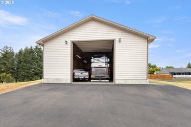 One-Level Home, SHOP, Additional Structure & 11+ Acres with Golf - photo 3