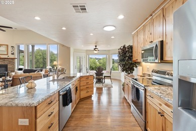 One-Level Home, SHOP, Additional Structure & 11+ Acres with Golf - photo 9