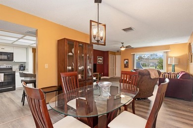 Beautifully updated 2 bedroom, 2 bath, 2 car garage home with - photo 10