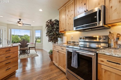 One-Level Home, SHOP, Additional Structure & 11+ Acres with Golf - photo 10