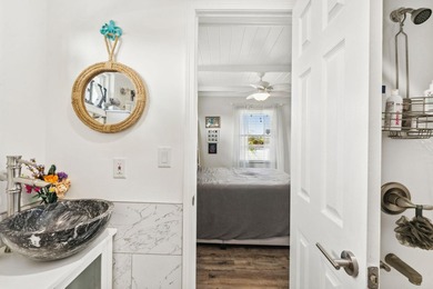 Gorgeous waterfront home that's as close to paradise as you can - photo 14