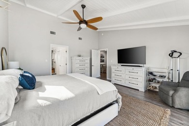 Gorgeous waterfront home that's as close to paradise as you can - photo 17