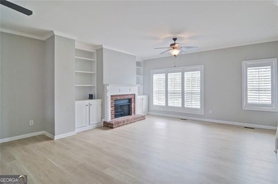 Welcome Home! This lovely 3-bedroom, 2.5 bath brick townhome - photo 17