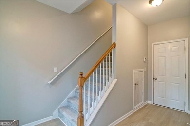 Welcome Home! This lovely 3-bedroom, 2.5 bath brick townhome - photo 33