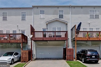 Welcome Home! This lovely 3-bedroom, 2.5 bath brick townhome - photo 36