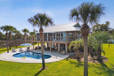 Gorgeous waterfront home that's as close to paradise as you can - photo 37