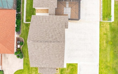 Welcome to Cannon Creek Airpark! This aviation home is designed - photo 38