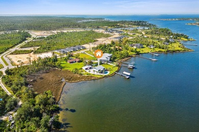 Gorgeous waterfront home that's as close to paradise as you can - photo 41