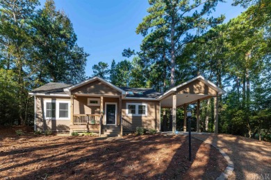 Duck Woods Pond Home For Sale in Southern Shores North Carolina