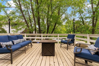 Tucked on a quiet street in Edgerton, this fully remodeled 2-bed - photo 5