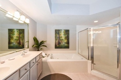 This beautiful beach front condo has a gorgeous panoramic view - photo 14