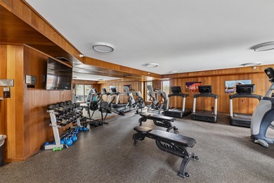 Live in the heart of downtown Des Moines at The Plaza. This 15th