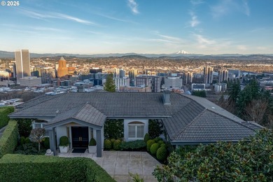 Occupying an elevated position with sweeping, cinematic vistas - photo 29