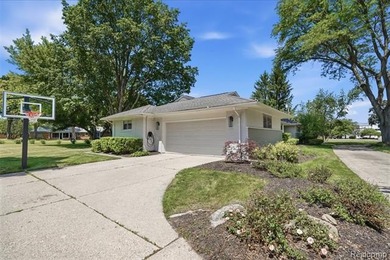 Welcome home to this stunning Bloomfield Hills ranch, where - photo 35