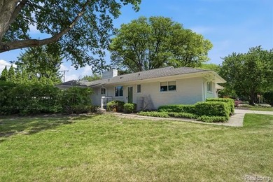 Welcome home to this stunning Bloomfield Hills ranch, where - photo 37