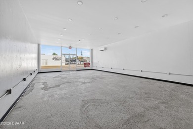 Tremendous Commercial Duplex in Mint Condition, located on the - photo 7