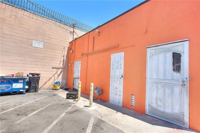 Motivated seller!!! Standalone commercial building offering a - photo 12