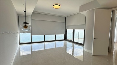 Welcome to the epitome of luxury living at the Ritz-Carlton - photo 14