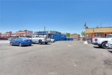 Motivated seller!!! Standalone commercial building offering a - photo 21