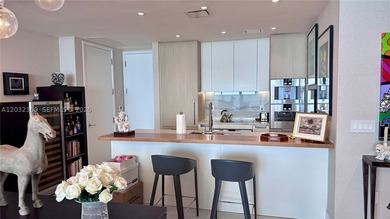 Welcome to the epitome of luxury living at the Ritz-Carlton - photo 22
